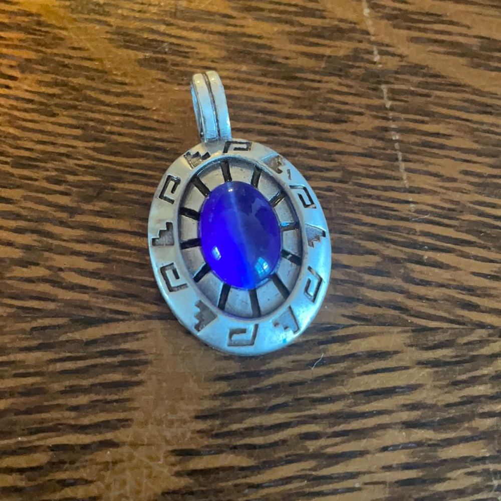 Zik Zok Pendant